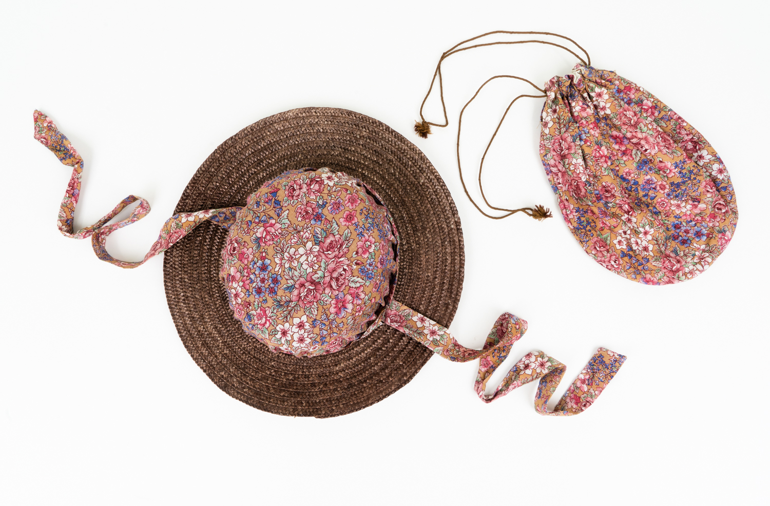 Ladies hat and pouch HC234